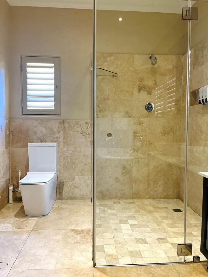 Swanepoel Guesthouse Jeffreysbaai Buitenkant foto